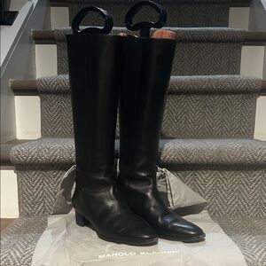 Manolo Blahnik Black leather boots size 6.5